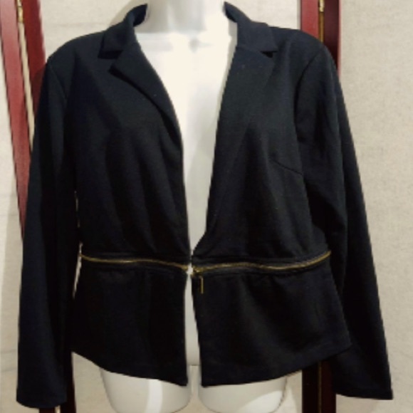Mossimo | Black jacket with zipper belt - Picture 2 of 16